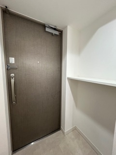 S-RESIDENCE江坂Eminenceの玄関|シンプルで使いやすい玄関です