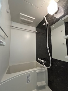 S-RESIDENCE江坂Eminenceの浴室|落ち着いた空間のお風呂です