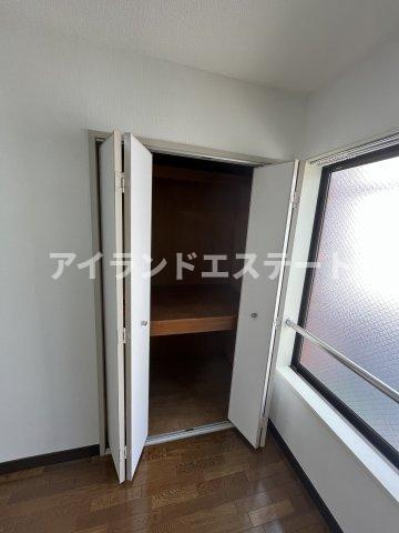 フローレンス駒沢　女性限定　角部屋　陽当たり良好の収納