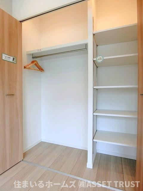 第2広尾フラワーハイホームB棟の収納|洋室(2)の収納