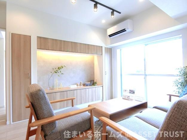 第2広尾フラワーハイホームB棟の居間・リビング