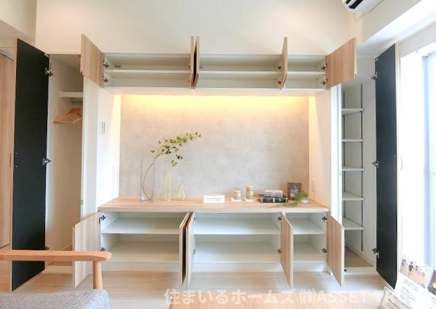 第2広尾フラワーハイホームB棟の居間・リビング