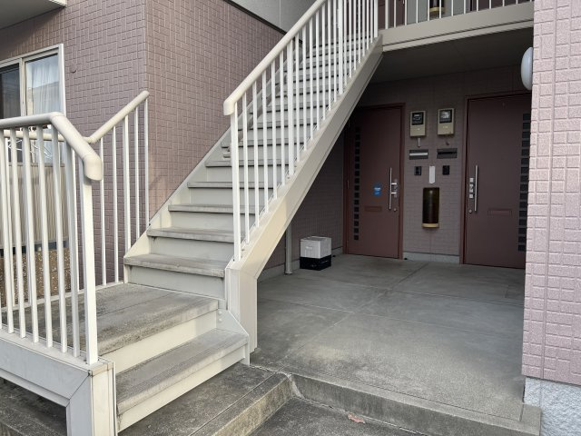 サウザンドタウンⅮのエントランス