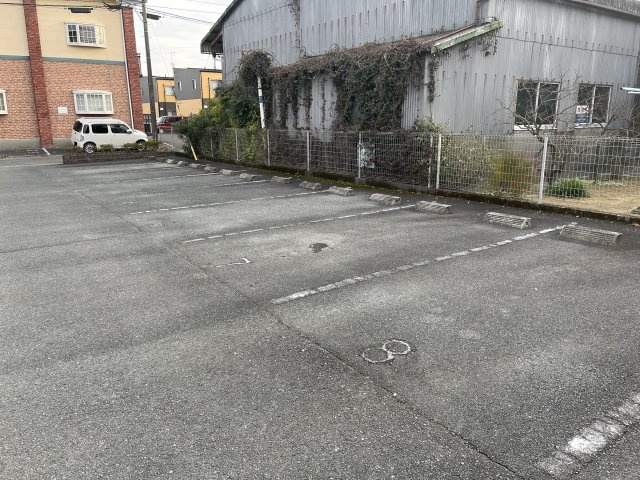 サウザンドタウンⅮの駐車場