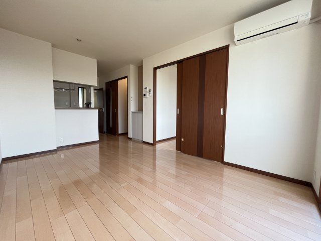 サウザンドタウンⅮの居間・リビング