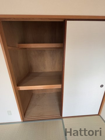 メゾンドール南千里の収納