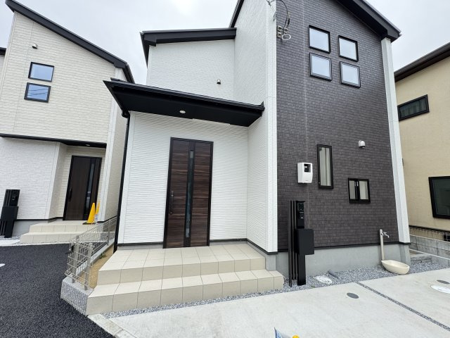 松戸市中和倉新築戸建（中和倉10期）のエントランス|エントランス・玄関ポーチ