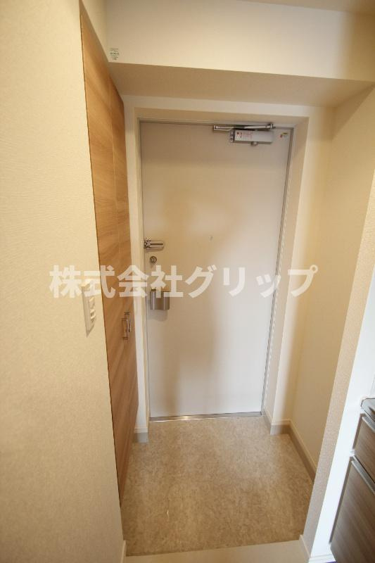 スパシエソリデ横浜鶴見の玄関