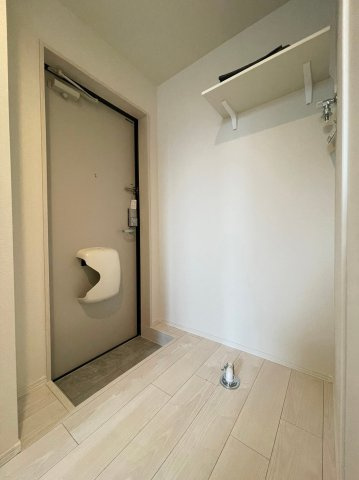 ハーモニーテラスMの玄関|別号室イメージの為、現状を優先致します。