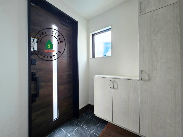 熊本市東区八反田1丁目第1₋4棟(5号棟)の防犯設備|二重ロックでしっかり防犯対策ができます。