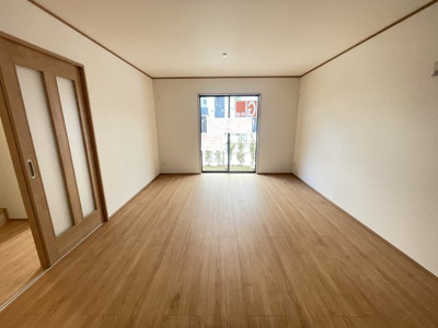 【居間・リビング】 | 中城村南上原（限定1棟） | ※同仕様写真です