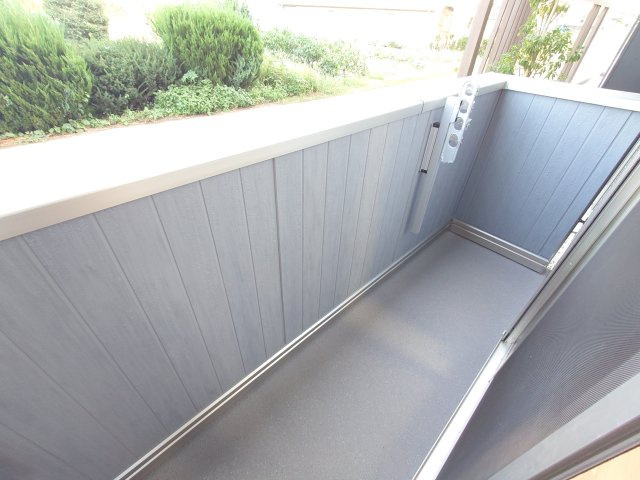 Serenvita west(ｾﾚｳｨｰﾀ ｳｪｽﾄ)のバルコニー|イメージ