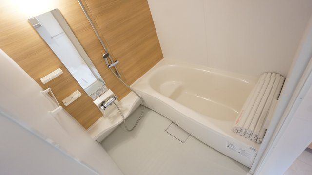 Serenvita west(ｾﾚｳｨｰﾀ ｳｪｽﾄ)の浴室|イメージ