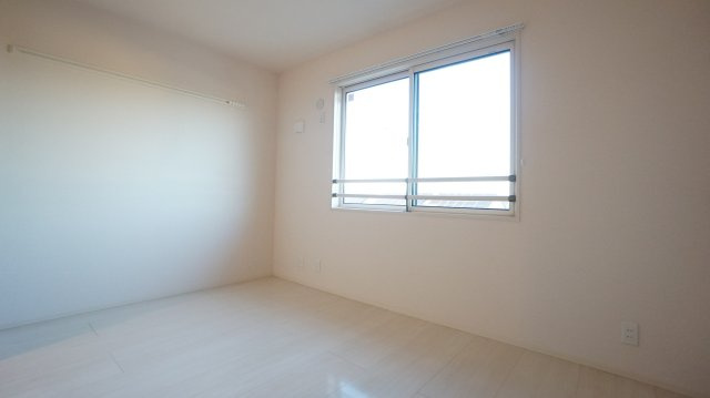 Serenvita west(ｾﾚｳｨｰﾀ ｳｪｽﾄ)の寝室|イメージ