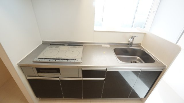 Serenvita west(ｾﾚｳｨｰﾀ ｳｪｽﾄ)のキッチン|イメージ