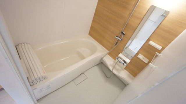 Serenvita west(ｾﾚｳｨｰﾀ ｳｪｽﾄ)の浴室|イメージ