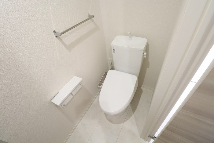 Serenvita east(ｾﾚｳｨｰﾀ ｲｰｽﾄ)の浴室|イメージ