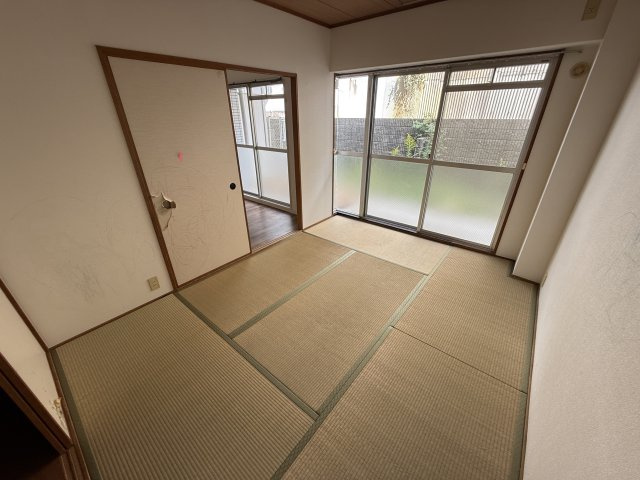 サンパレス21池田の和室