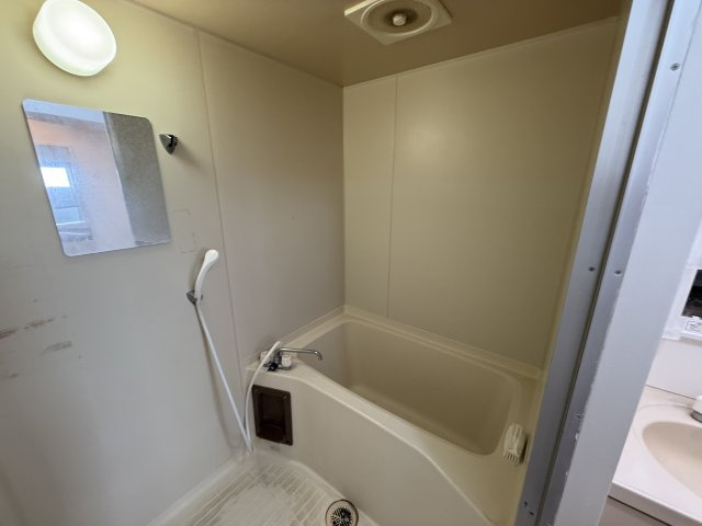 サンパレス21池田の浴室