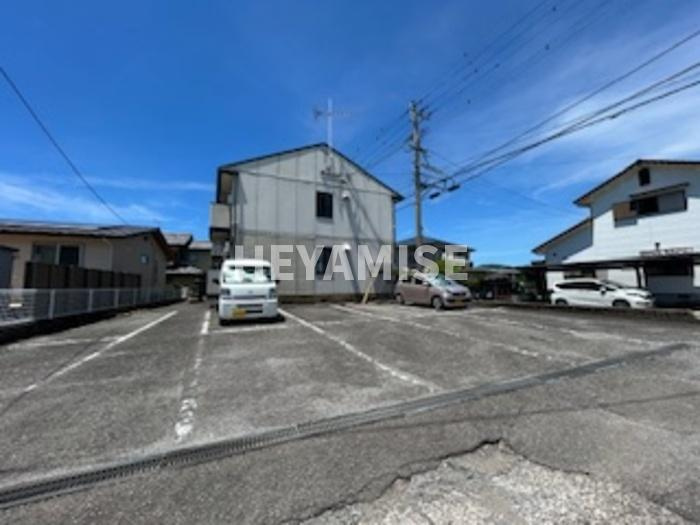 ベルマーレ巽の駐車場