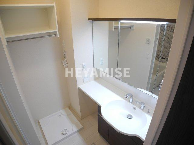 ドゥジエムの洗面所|※室内画像は別号室のもの