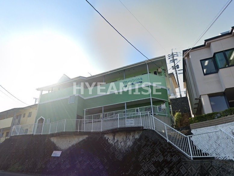 プチメゾンくれもの外観