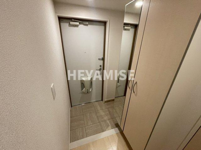 ラビリンス貝津の玄関|※室内画像は別号室のもの