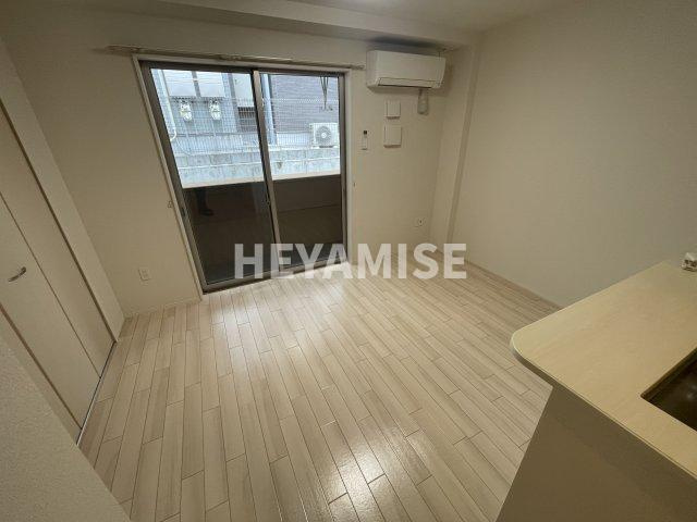 ラビリンス貝津の居間・リビング|小窓は有りません　※室内画像は別号室のもの