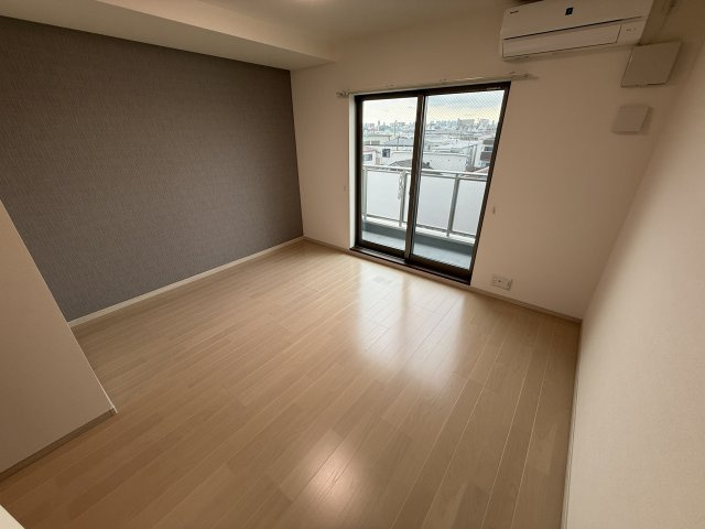 豊中市服部西町３丁目の賃貸マンションの居間・リビング