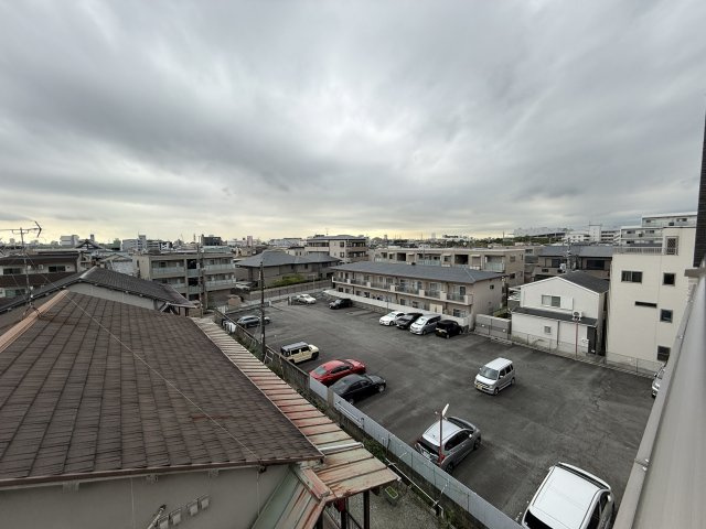 豊中市服部西町３丁目の賃貸マンションの展望