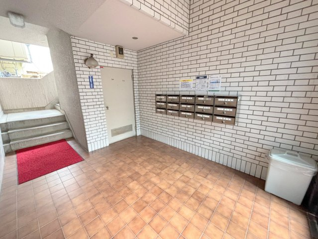 サンサーラ翁のロビー