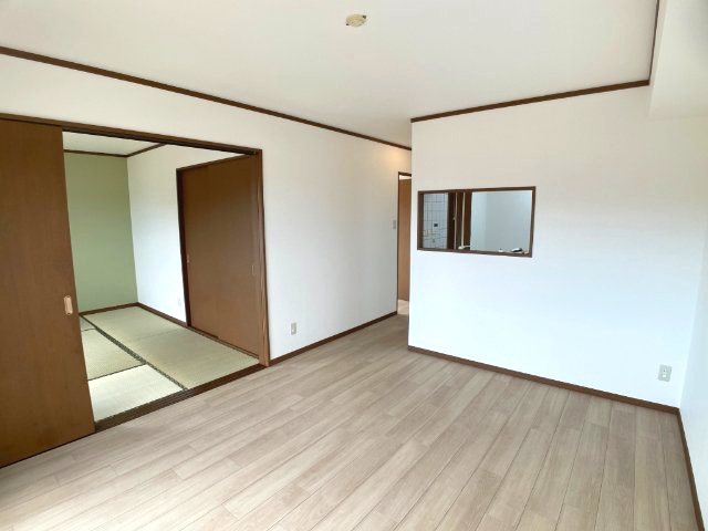 AZOOL A・B　◆満室稼働中◆の居間・リビング