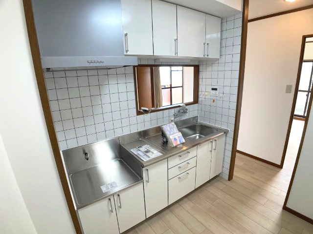 AZOOL A・B　◆満室稼働中◆のキッチン