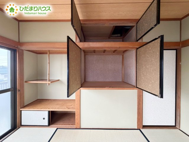 日立市台原町3丁目　中古戸建の収納|光の影響を受けにくいので、物の保存に最適♪