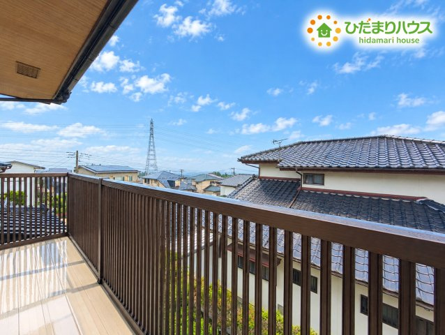 日立市台原町3丁目　中古戸建のバルコニー|広々としたバルコニー。お洗濯物もぜーんぶ干せちゃいます！！