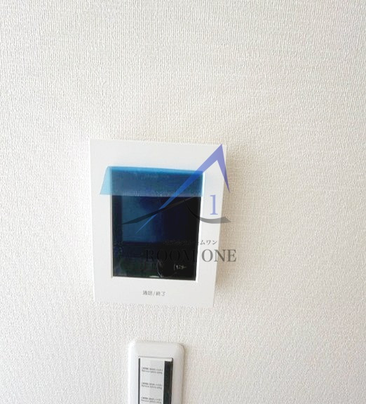 プルミエール　よつ木のセキュリティ|モニター付きインターホンです。