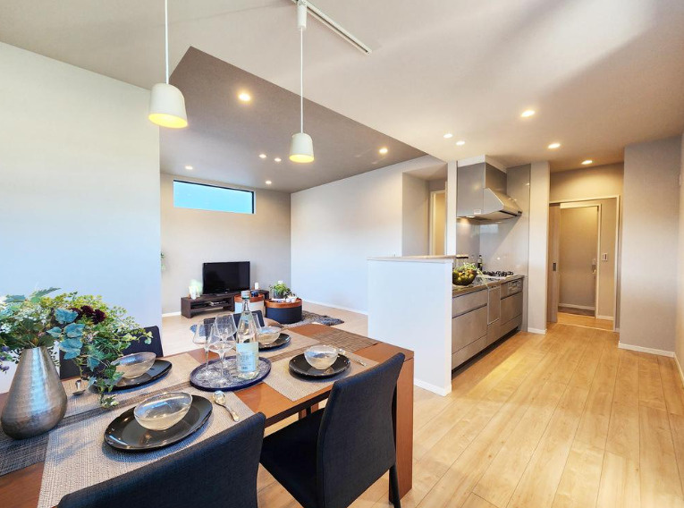 【居間・リビング】の画像