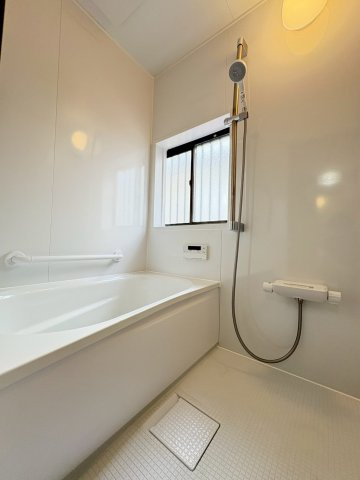 岡崎貸家の浴室