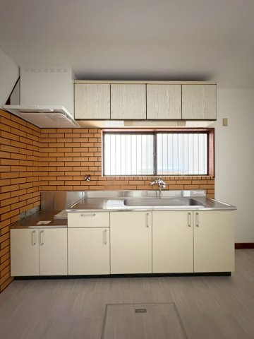 岡崎貸家のキッチン