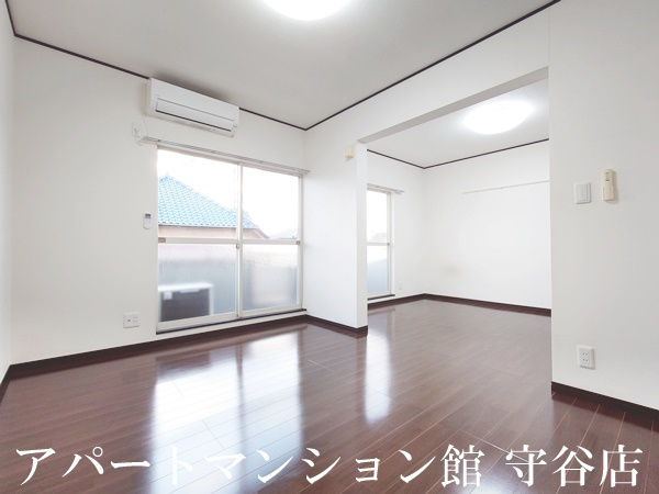 グラースの森Ⅱの居間・リビング