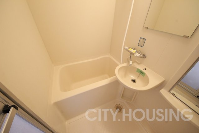 GRACY山城西の浴室