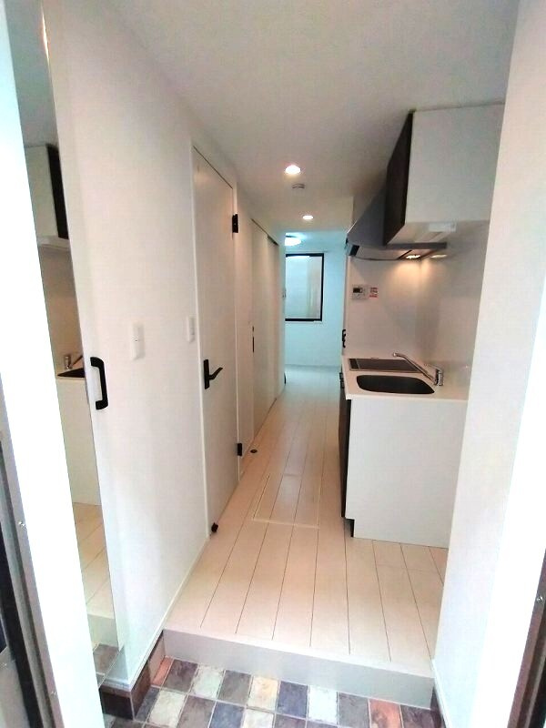 中野区東中野３丁目のアパートの玄関