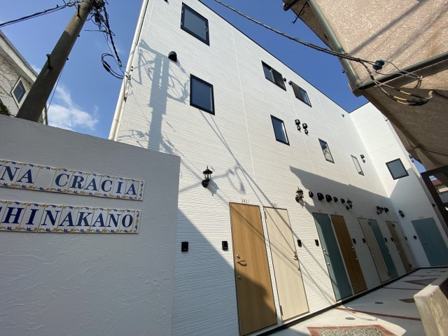 中野区東中野３丁目のアパートのエントランス