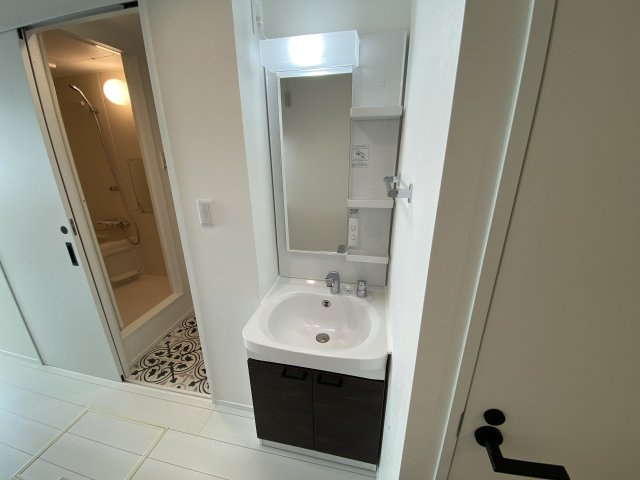 中野区東中野３丁目のアパートの独立洗面台