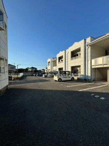 グリーンフルうちはらの駐車場