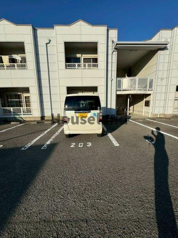 グリーンフルうちはらの駐車場