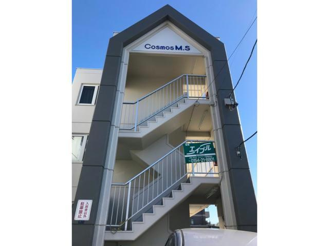 コスモスマンションのエントランス