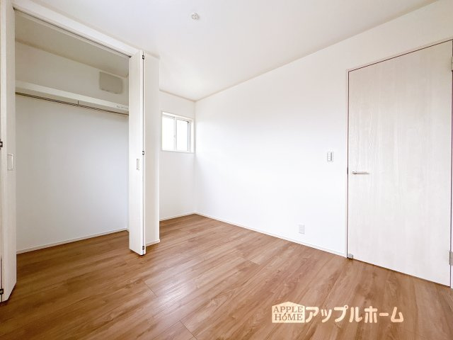 【新築戸建】東松山市石橋 全31区画の洋室|居室は全室収納あり！たっぷりある収納活用でお部屋もキレイを保てます♪