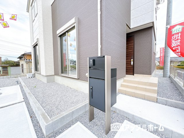 【新築戸建】東松山市石橋 全31区画の外観|便利な宅配ボックス付き