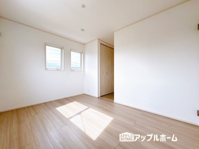 【新築戸建】東松山市石橋 全31区画の洋室|居室は全室収納あり！たっぷりある収納活用でお部屋もキレイを保てます♪